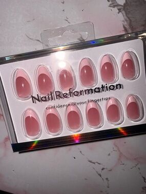 Nail Reformation Pink French Tip Press-On Nails